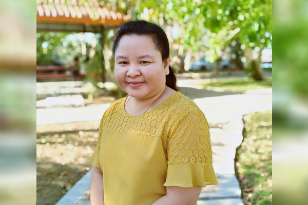 นางสาวสุณี เดโชศาสตร์
