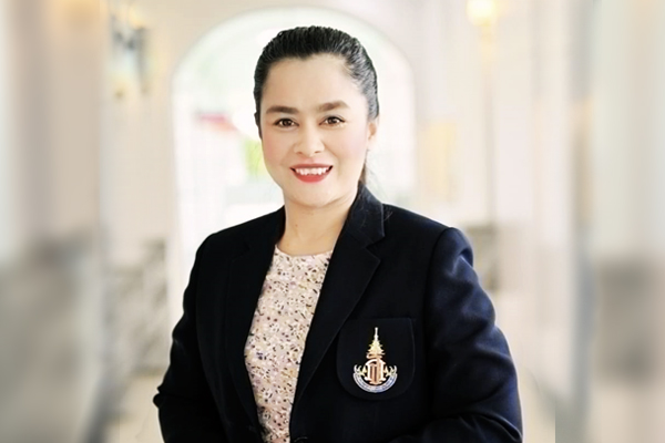 นางสาวทิพย์ทิวา ชัยเพชร
