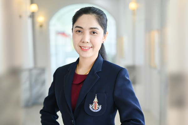 นางสาวนงลักษณ์ อัตถกาญจน์